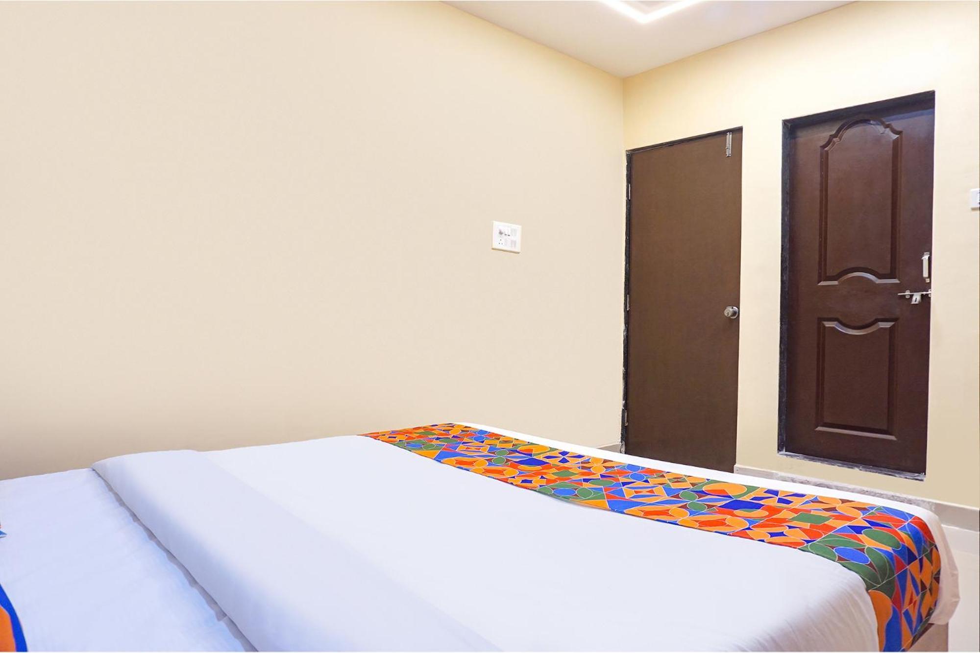 Fabhotel Falcon Inn -Behind The Dmart Baner 浦那 外观 照片