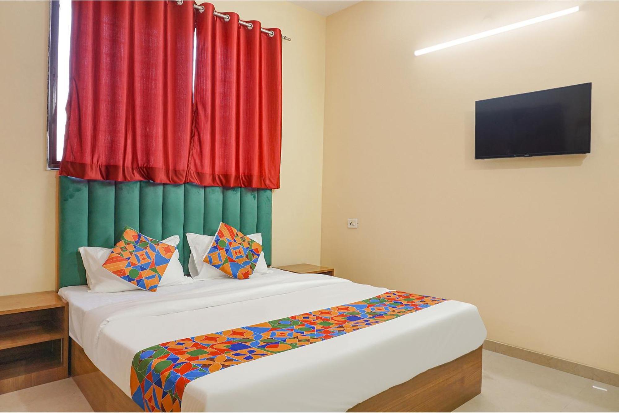 Fabhotel Falcon Inn -Behind The Dmart Baner 浦那 外观 照片