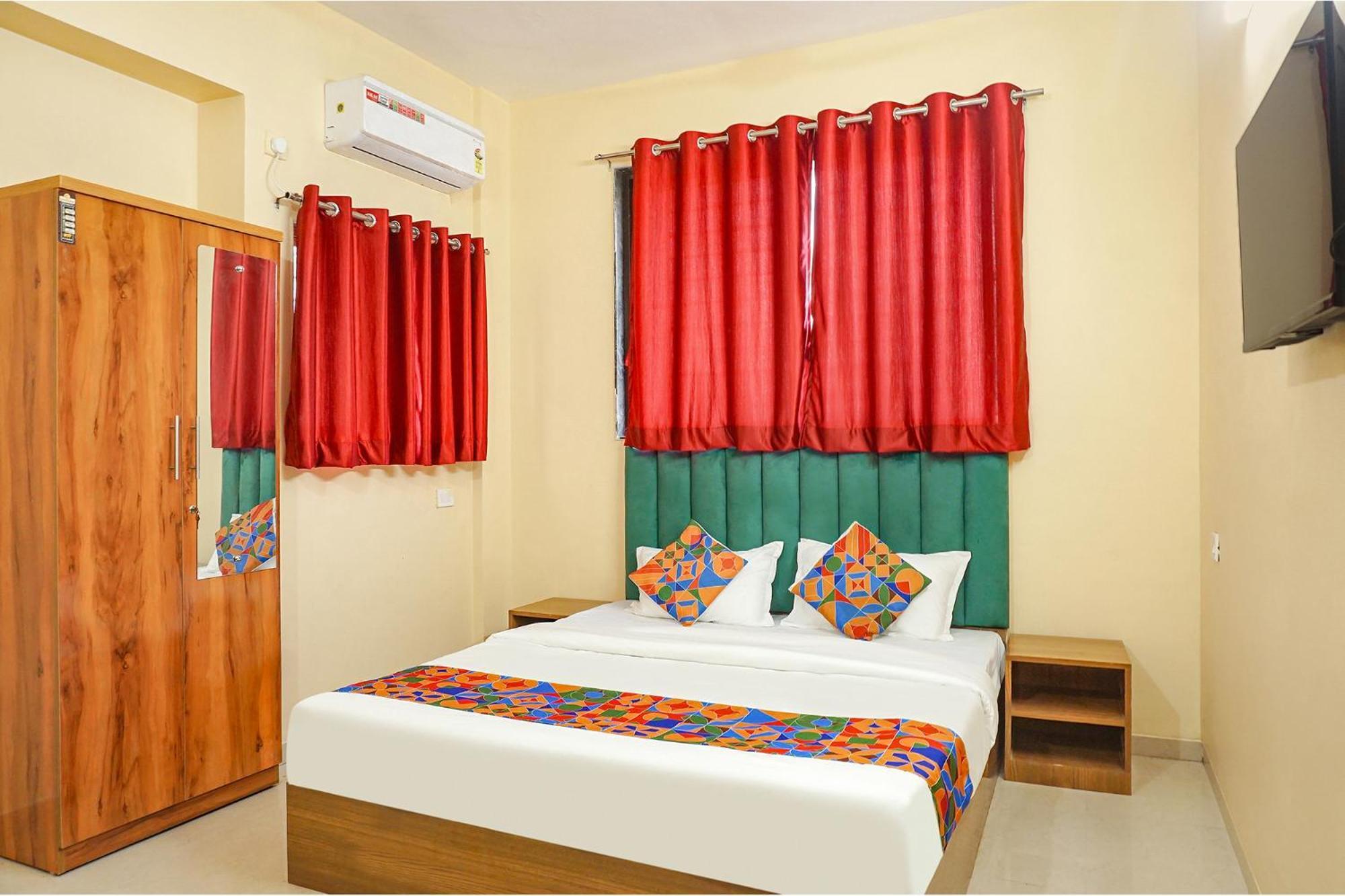Fabhotel Falcon Inn -Behind The Dmart Baner 浦那 外观 照片