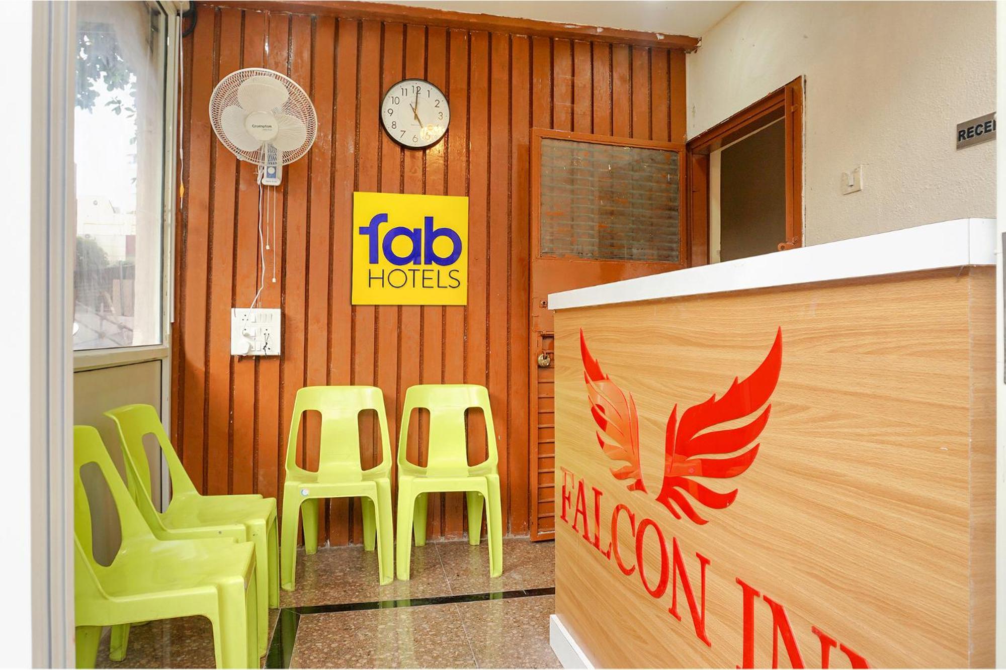 Fabhotel Falcon Inn -Behind The Dmart Baner 浦那 外观 照片