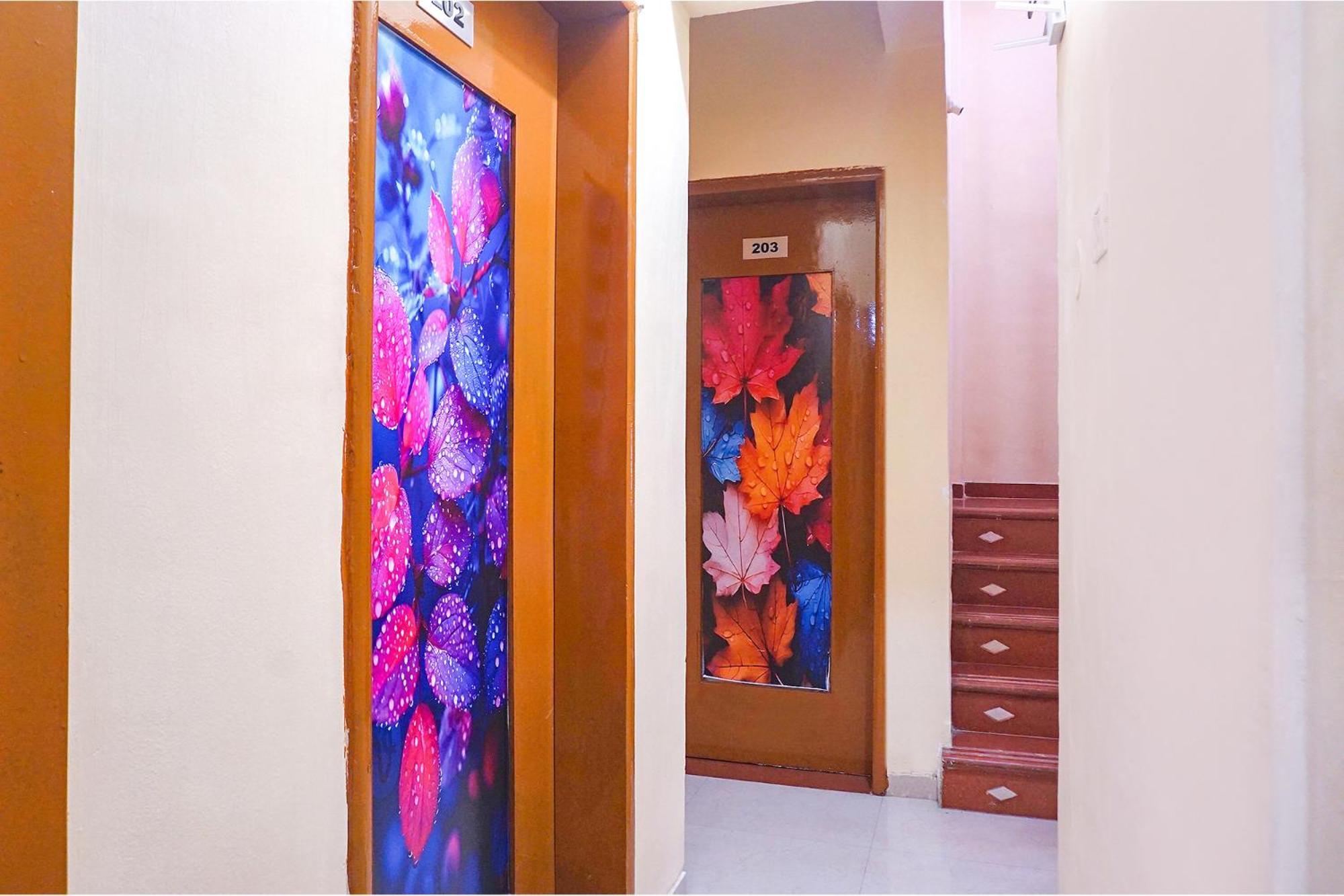 Fabhotel Falcon Inn -Behind The Dmart Baner 浦那 外观 照片
