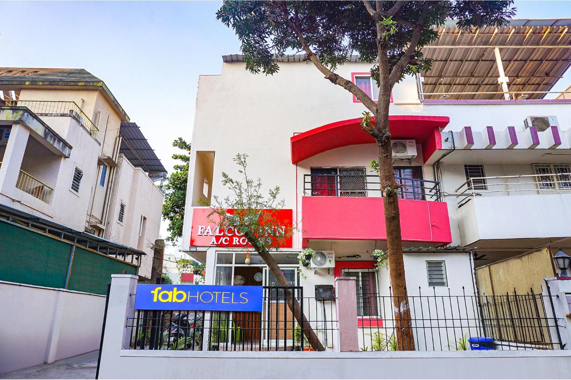 Fabhotel Falcon Inn -Behind The Dmart Baner 浦那 外观 照片